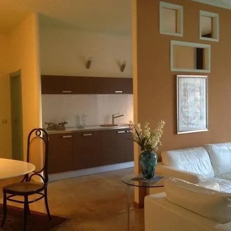 Ely's Apartamento *